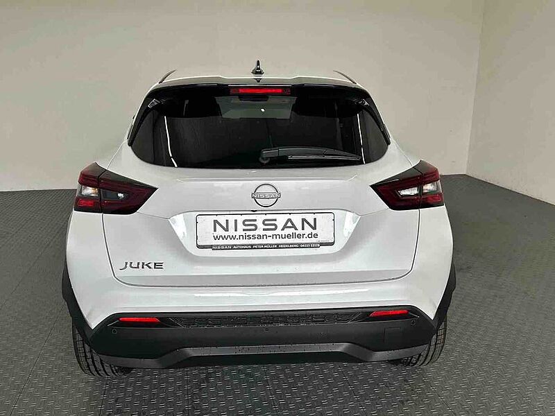 Nissan Juke 1.0 DIG-T 6MT Tekna Bose