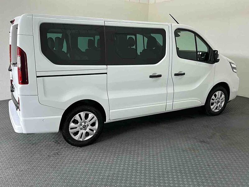 Nissan Primastar Kombi L1H1 2,8t 170PS DCT TEKNA 2ST HK