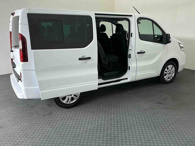 Nissan Primastar Kombi L1H1 2,8t 170PS DCT TEKNA 2ST HK