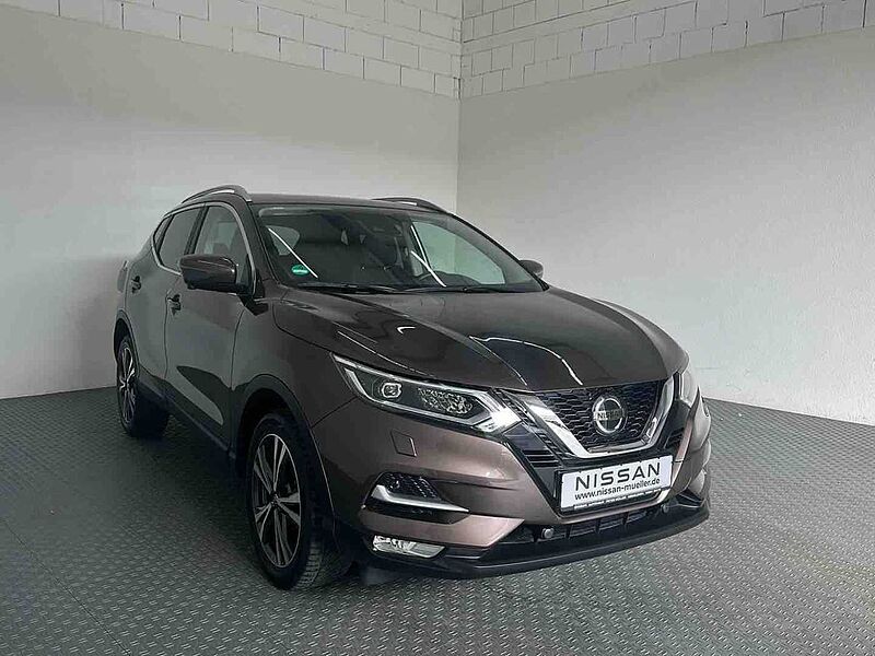 Nissan Qashqai 1.2 DIG-T 6MT 4x2 N-Connecta Design BF LED