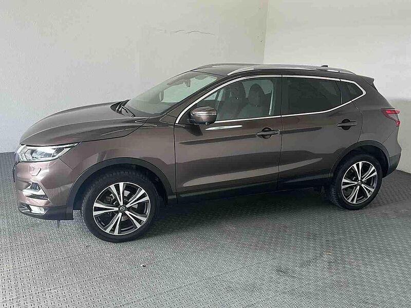 Nissan Qashqai 1.2 DIG-T 6MT 4x2 N-Connecta Design BF LED