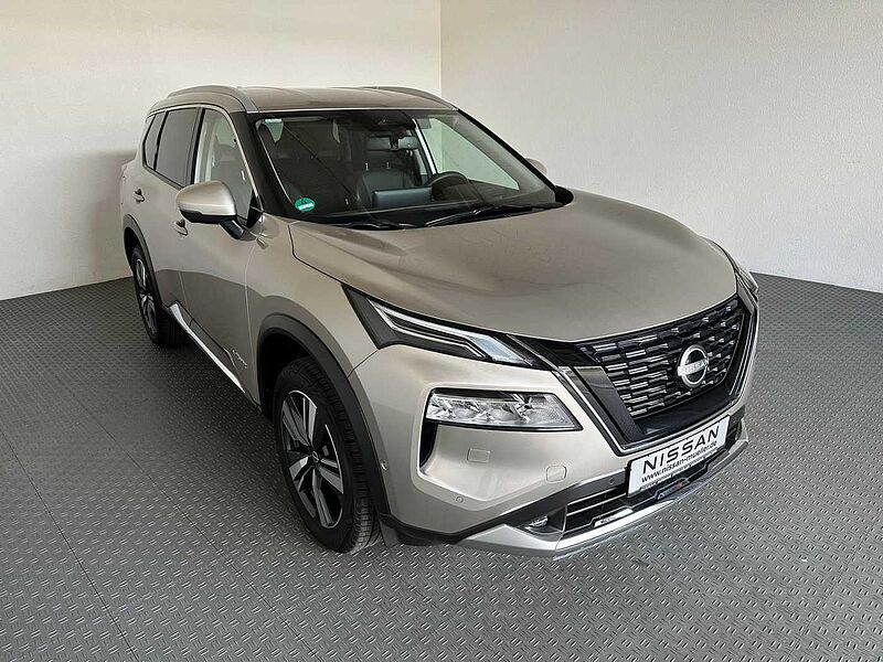 Nissan X-Trail e-Power e-4ORCE 4x4 Tekna 5Sitzer BOSE