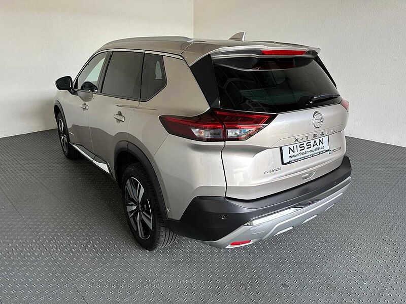 Nissan X-Trail e-Power e-4ORCE 4x4 Tekna 5Sitzer BOSE