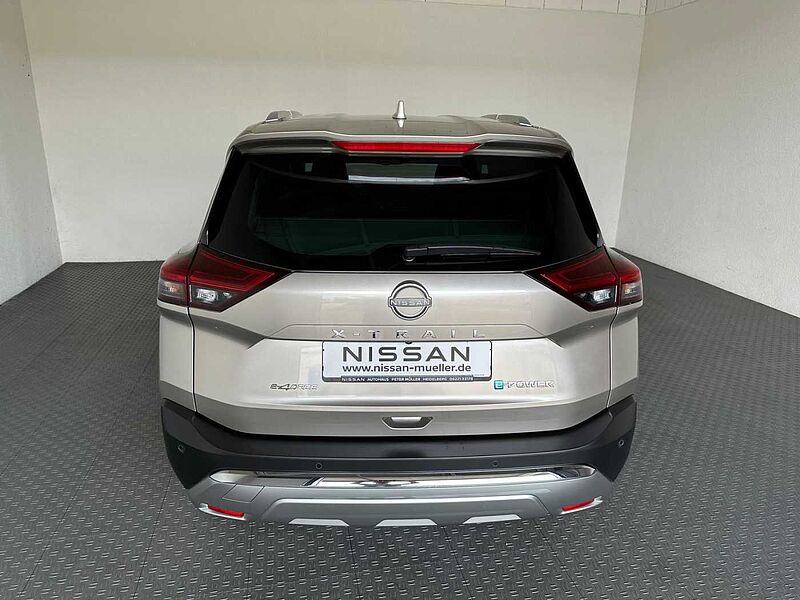 Nissan X-Trail e-Power e-4ORCE 4x4 Tekna 5Sitzer BOSE