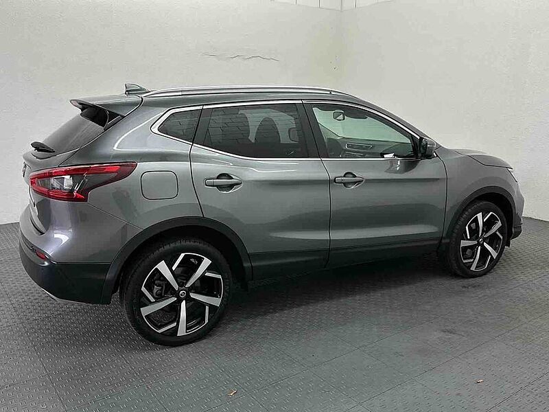 Nissan Qashqai 1.3DIG-T DCT Tekna BOSE 19'' Automatik