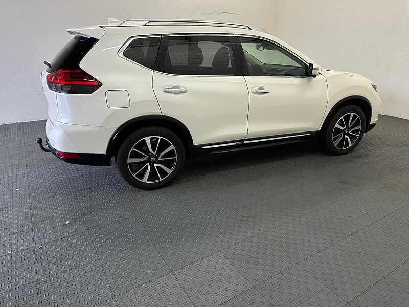 Nissan X-Trail T32C Tekna 1.6 DIG-T 6MT 4x2 5 Sitze PGD