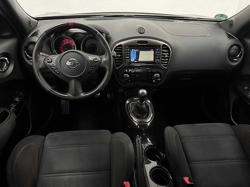 Nissan Juke 1.6 DIG-T 6MT 218PS 2WD NISMO RS